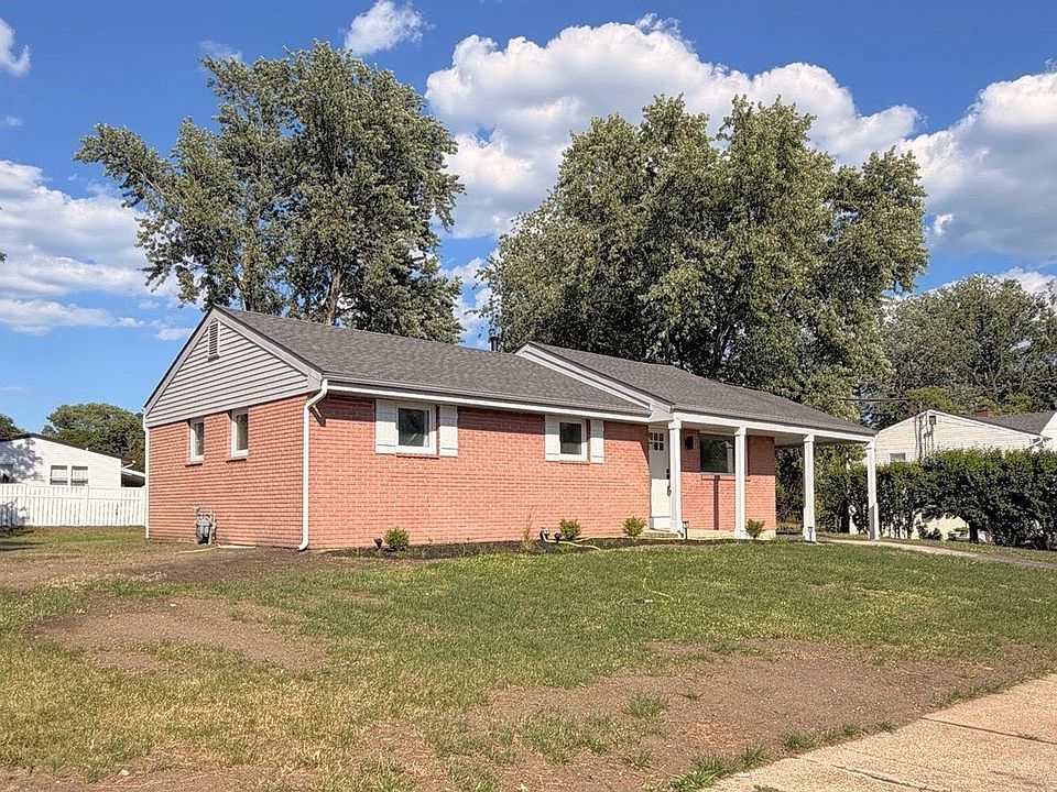 2nd image of 806 Green Grove Rd