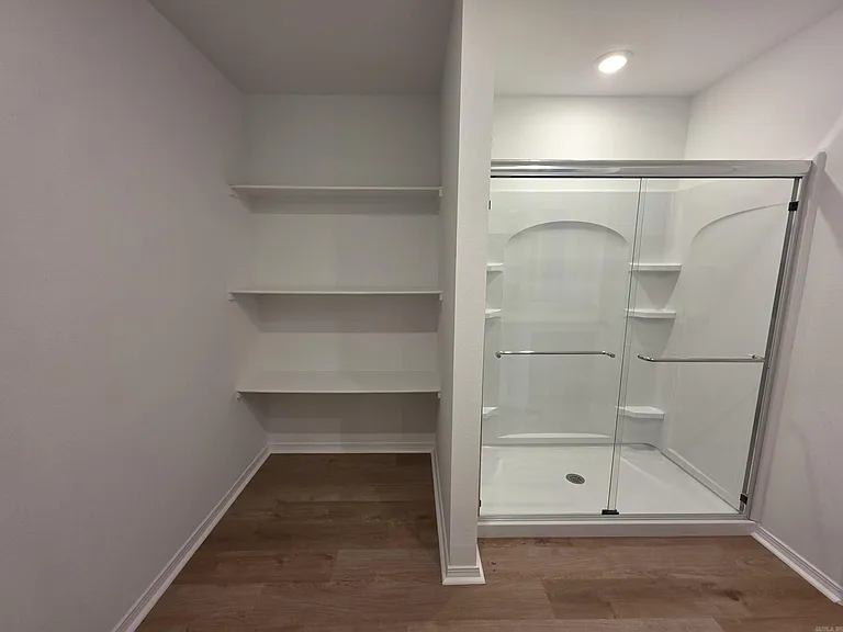 782 Gussy Ln — Photo 13