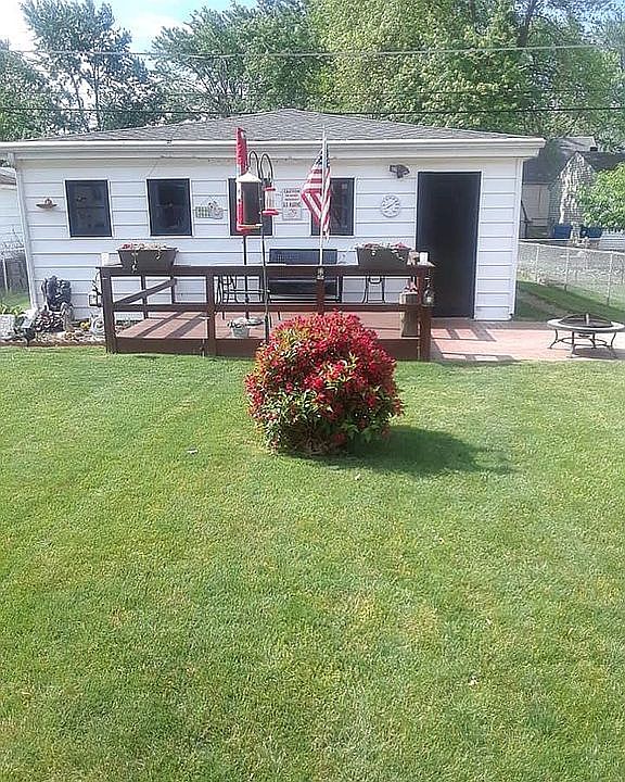 2nd image of 956 W Wilson Dr