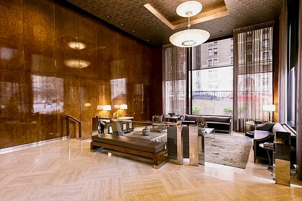 Sold by Compass | media 33