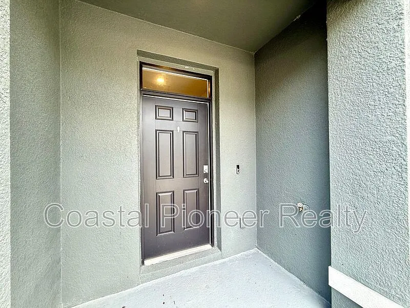 Building Photo - 32794 Pez Landing Ln