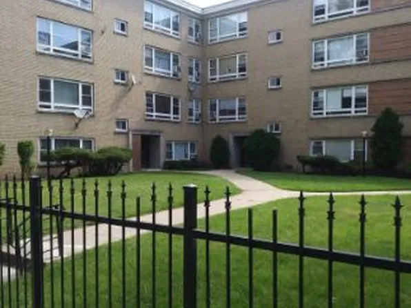 6115 N Seeley Ave #3, Chicago, IL 60659