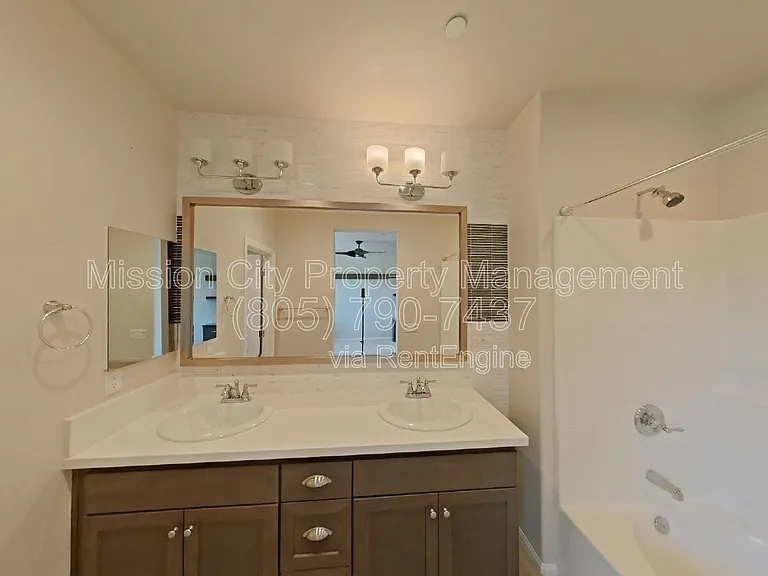 6600 Calle Koral — Photo 18