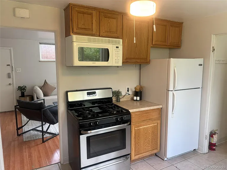 2515 S Williams St — Photo 6