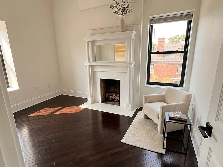 3984 Commonwealth St — Photo 29