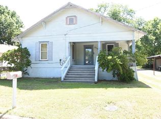 812 Ritchey St, Gainesville, TX 76240