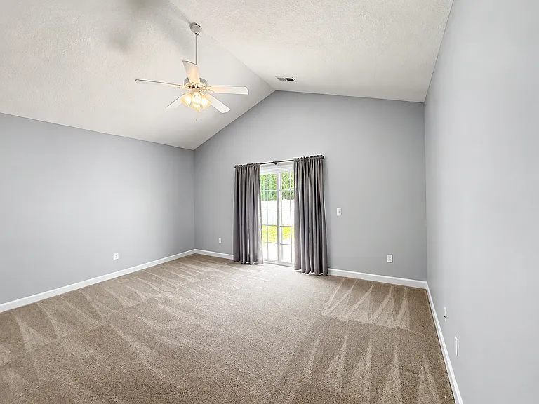 264 Archdale St — Photo 9