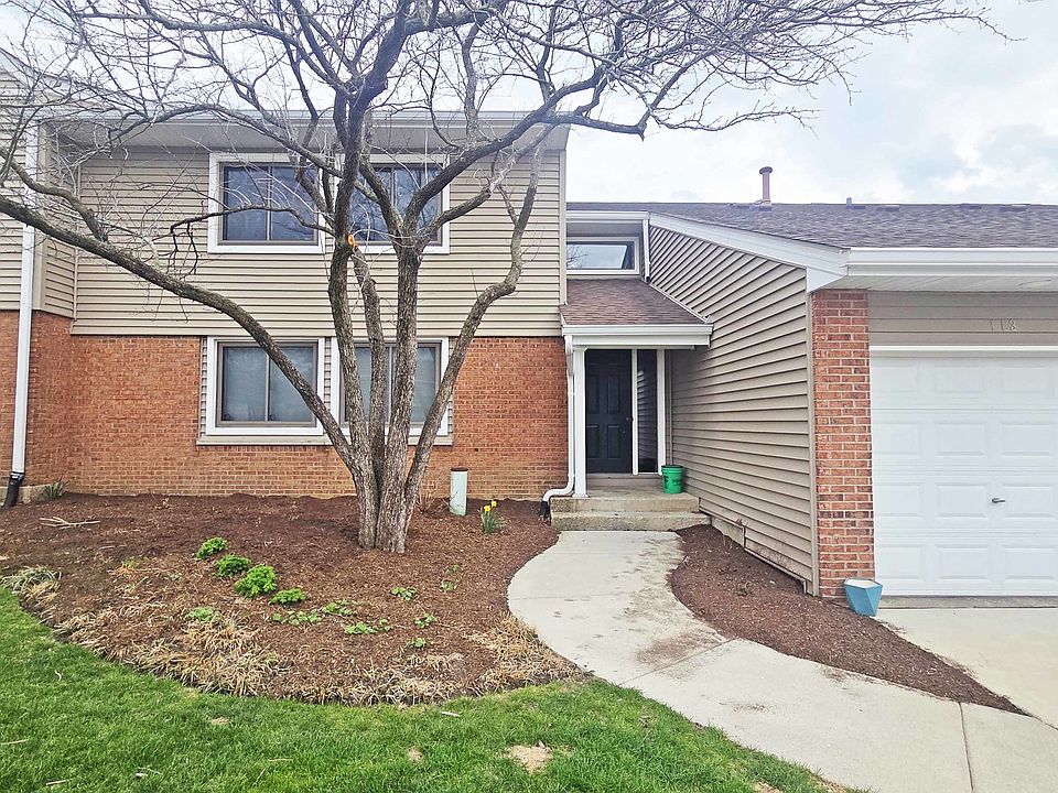 1st image of 111 Autumn Ct #111