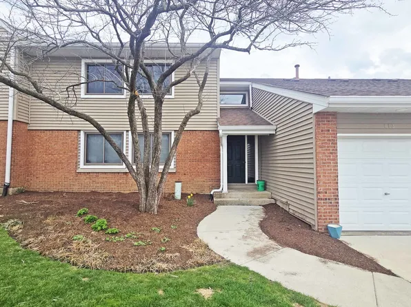 111 Autumn Ct #111, Buffalo Grove, IL 60089