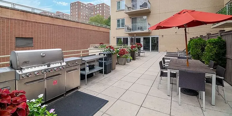 Rented by REAL New York | media 18