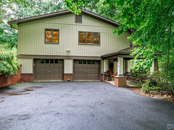 214 Deepdale Dr, Middletown, NJ 07748