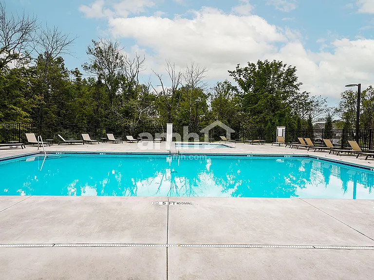 130 Marin Dr — Photo 27