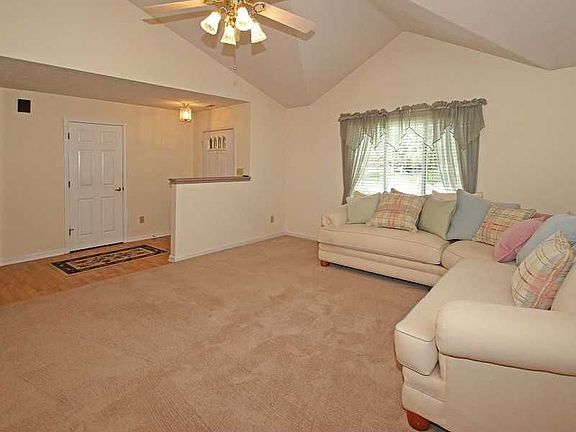 2nd image of 7751 Pennyroyal Ln