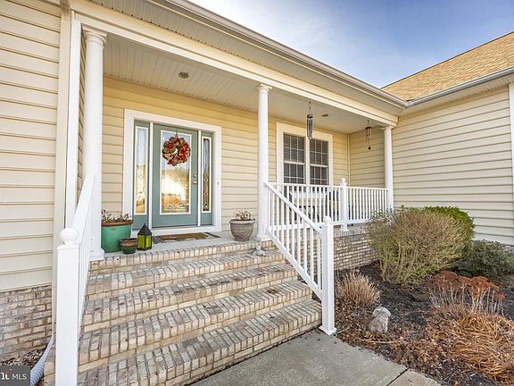 5th image of 1622 Crawford Dr