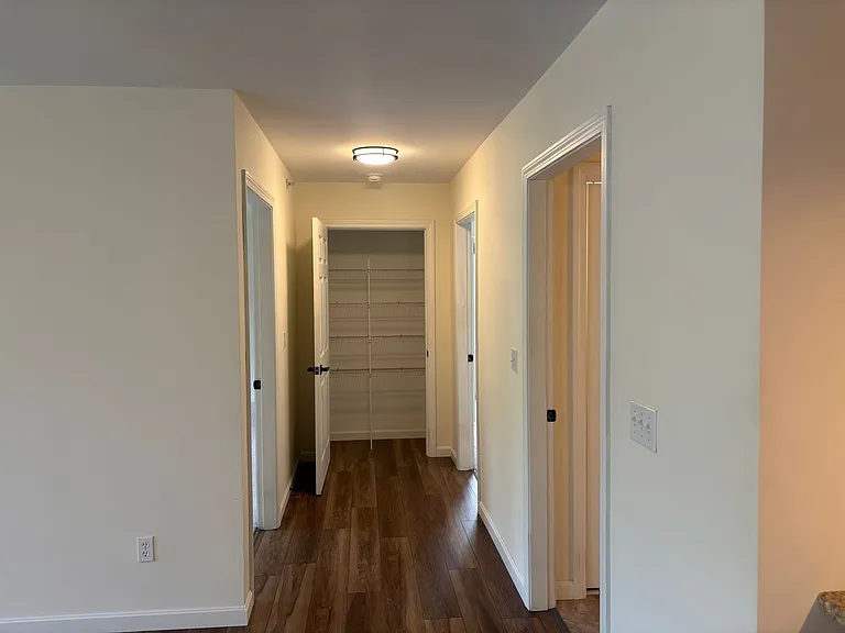 4 Commonwealth Dr — Photo 10