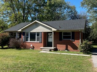 211 Navaho Trl, Hopkinsville, KY 42240