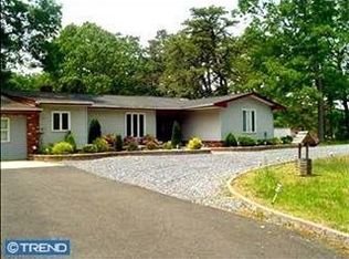 211 N Grove St, Berlin, NJ 08009
