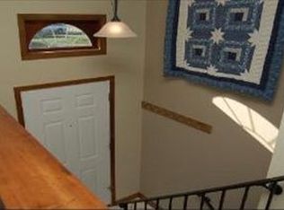 1912 Woodlane Dr, Lindenhurst, IL 60046