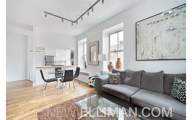 Rented by Douglas Elliman | media 15