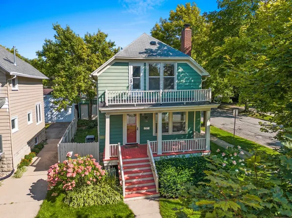 639 S Madison St, Green Bay, WI 54301