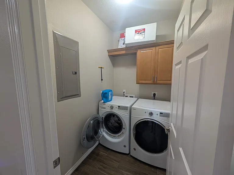 305 Holleman Dr E #1304 — Photo 7