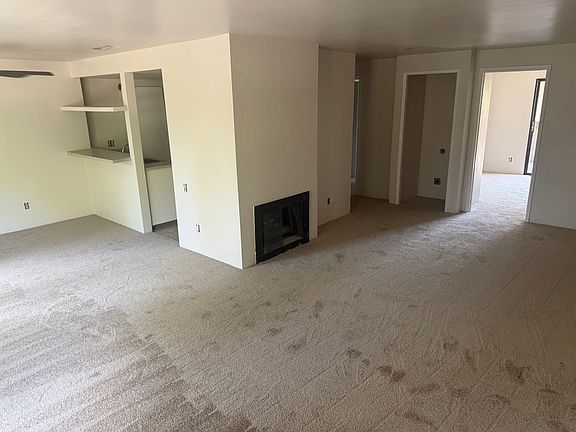 3rd image of 921 Fulton Ave #424