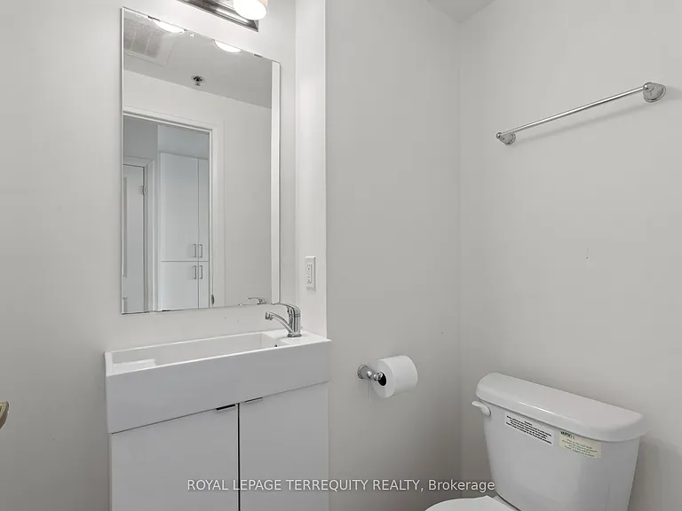 1900 Simcoe St N #703 — Photo 15