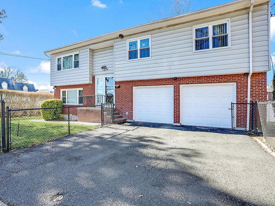 1st image of 79 Saint Johns Avenue