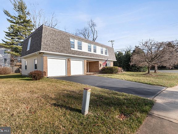 2nd image of 2799 Fariba Ct