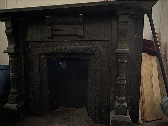 5th image of 134 Meade Ave