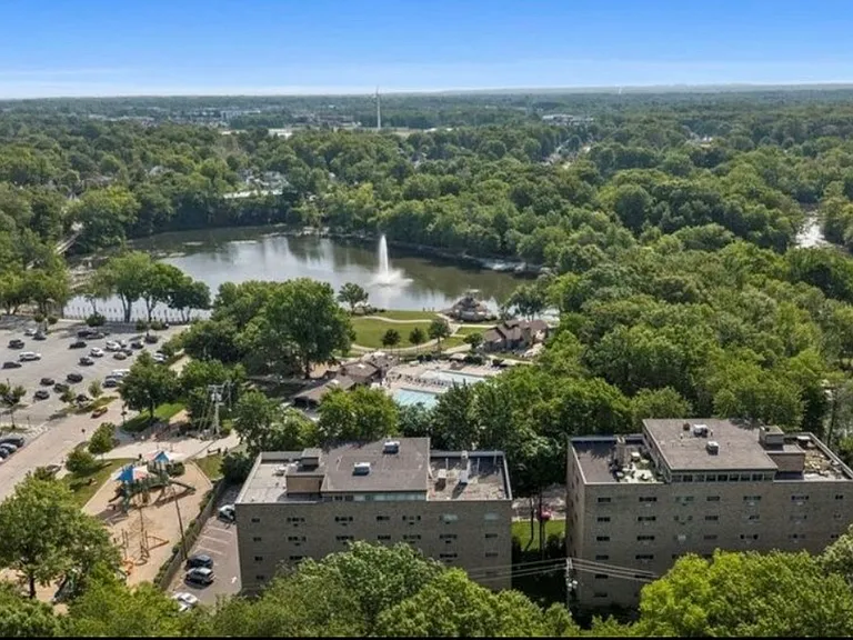 115 S Rocky River Dr #201 — Photo 12