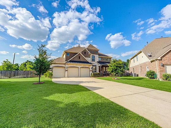 4th image of 22822 Alderdale Ln