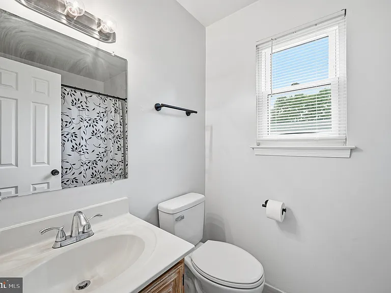 10609 Oxford Ct — Photo 50