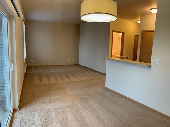 4th image of 420 SW Hayworth Dr Unit B206
