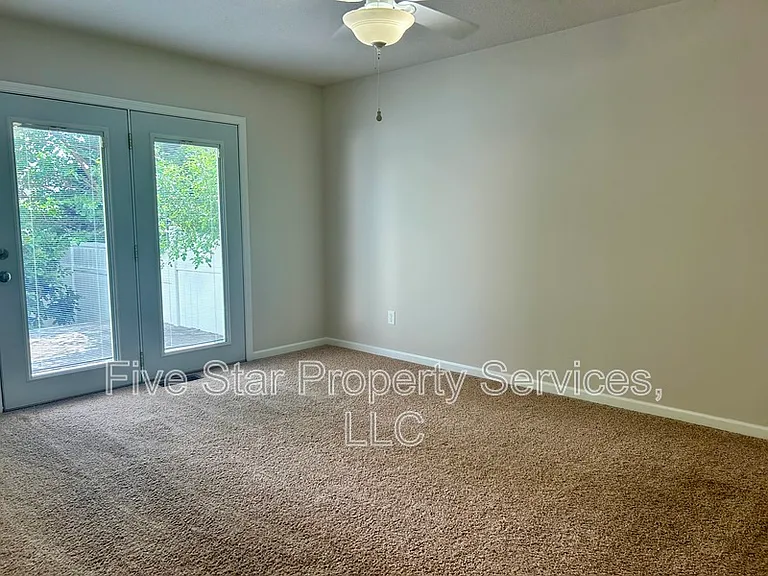 1408 School House Ln — Photo 10