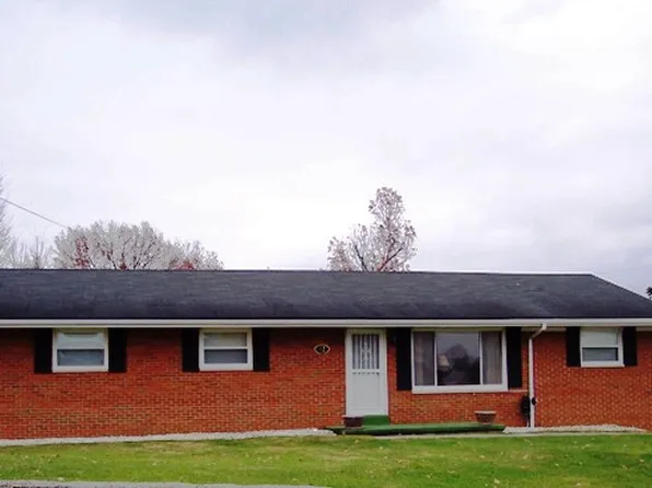 12 Dorothy St, Flemingsburg, KY 41041