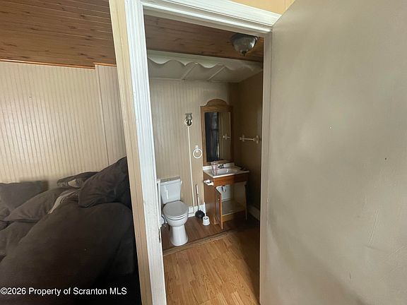 4th image of 215 Hill St #217