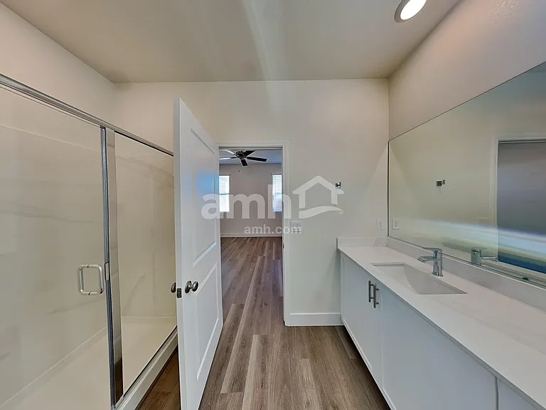 826 English Primrose St — Photo 10