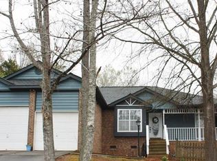 10015 Rockwood Rd, Charlotte, NC 28215