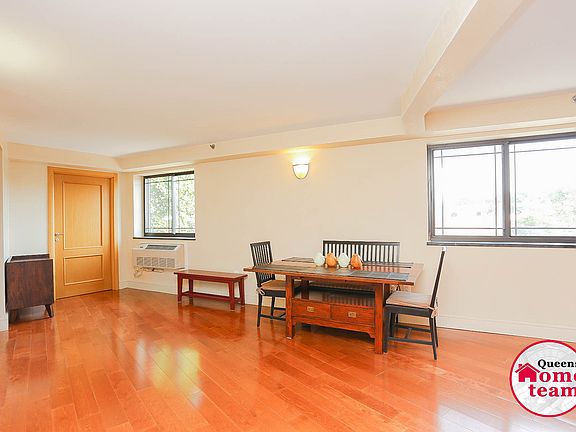 5th image of 7939 Calamus Ave
