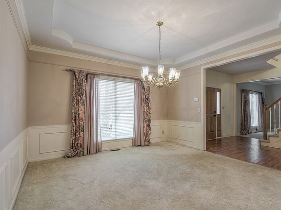 Formal dining room