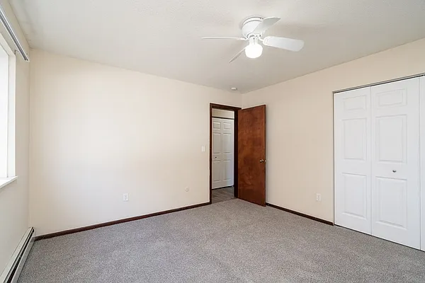 Boulder Court Apartments — Photo 8