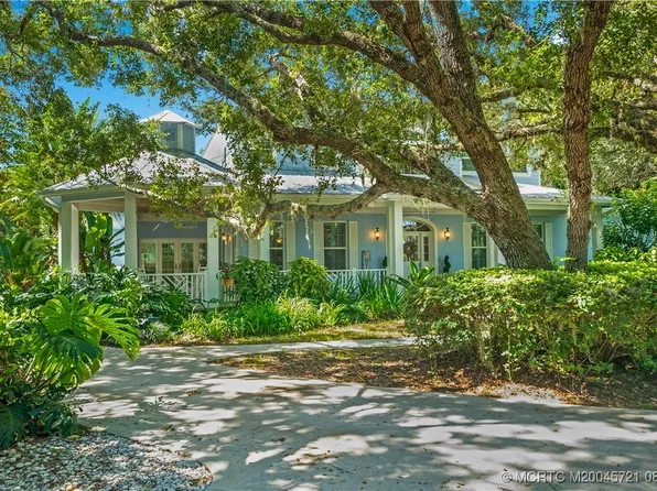 5 Palama Way, Sewalls Pt, FL 34996