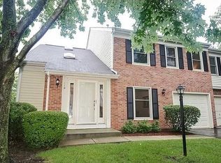 110 Bright Ridge Dr, Schaumburg, IL 60194