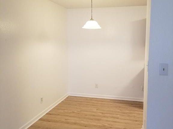 4th image of 351 E McLemore Ave #204