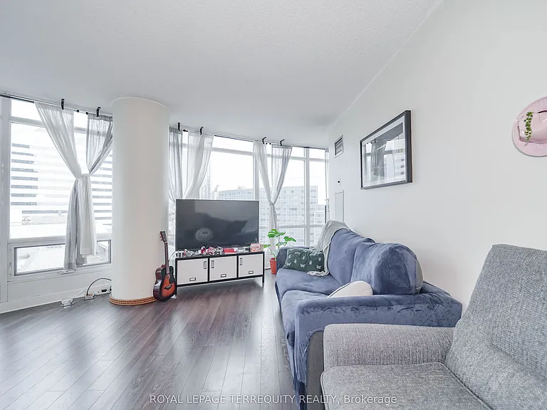 361 Front St W #1603 — Photo 12