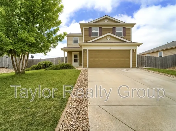 851 Ponderosa Ln, Lochbuie, CO 80603