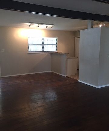 2nd image of 236 Emporia Blvd