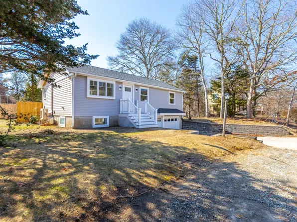 24 Weatherglass Lane, Teaticket, MA 02536