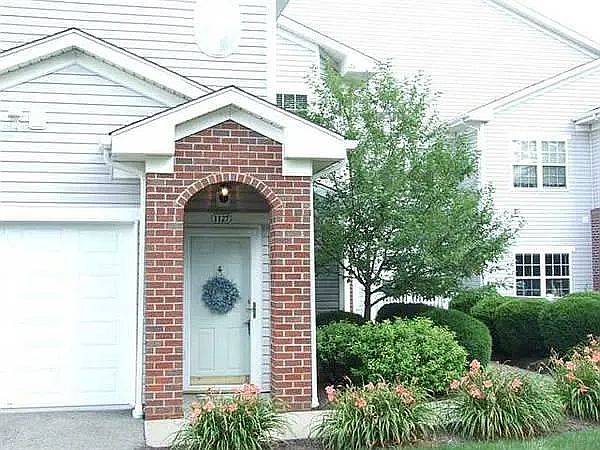1st image of 1127 Prescott Pl #1127